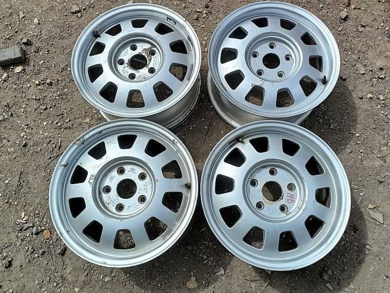 Продам оригинальные легкосплавные диски на автомашину Audi.