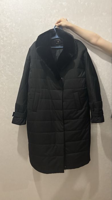 Продам женскую зимнюю куртку!