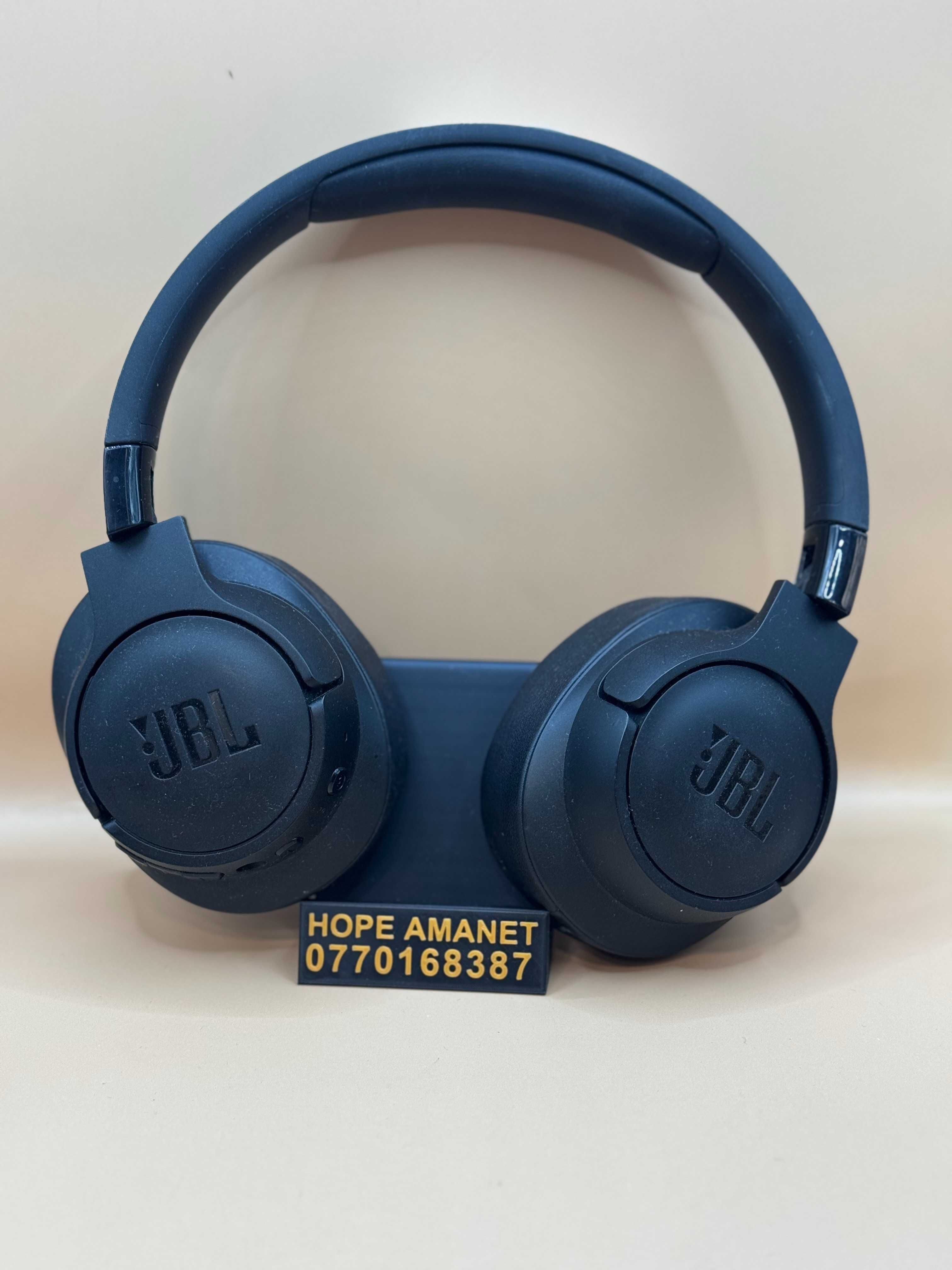 Hope Amanet P4 / CASTI JBL TUNE 760