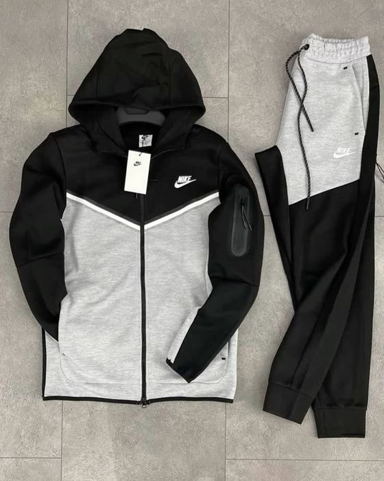 Treninguri Nike Tech Diferite modele & marimi pe stoc!