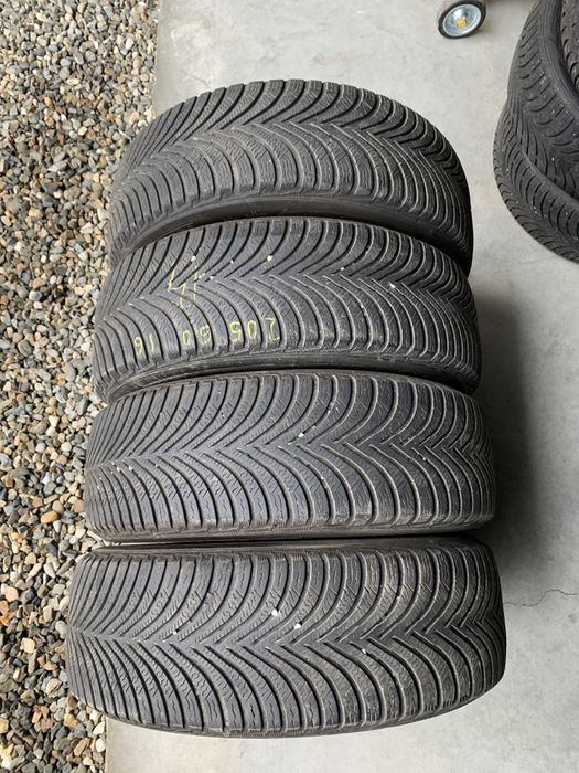 Set 4 anv m+s  205/60/16 Michelin/Dunlop/Michelin