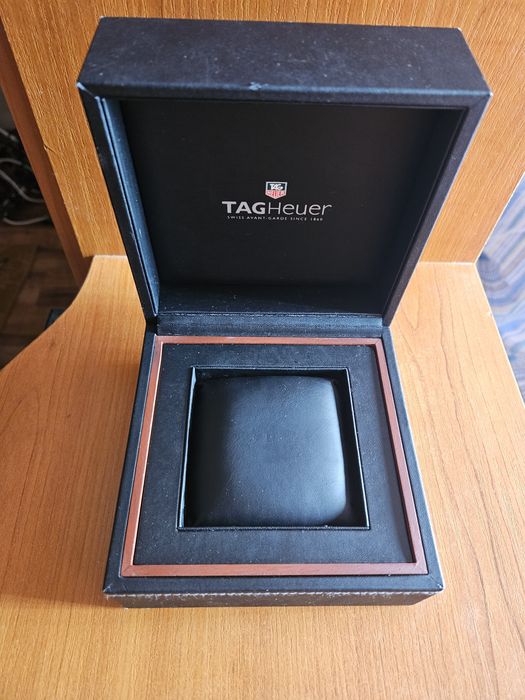 2бр мъжки часовници SEIKO 5 avtomaticDIESEL и кутия TAG