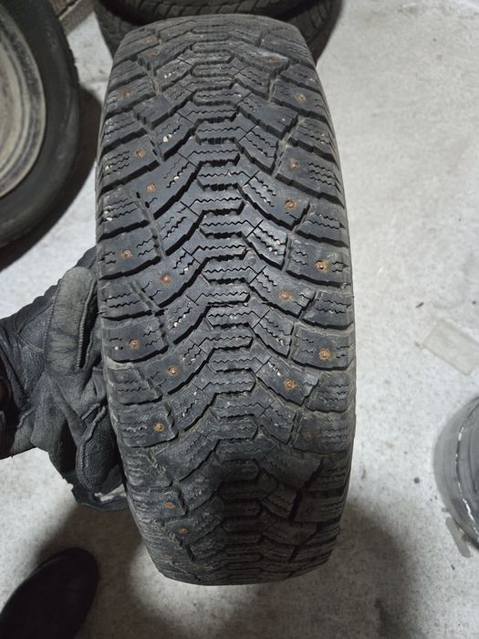 185/65/15 1 шт в хорошем состоянии