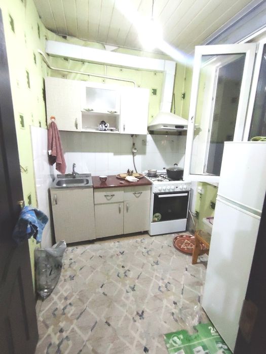 Chilonzor 7mavze 2xona 3qilingan kvartira bor oilaga