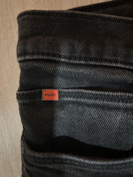 Черни Дънки Hugo Boss Extra Slim 30/32 КАТО НОВИ с YKK Ципове