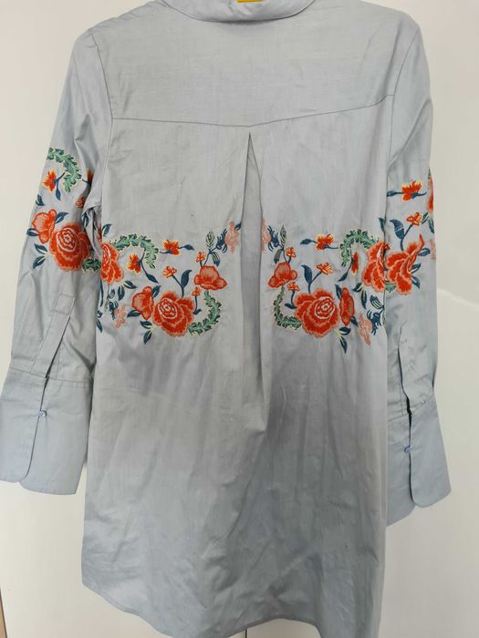 Camasa , rochie cu eticheta