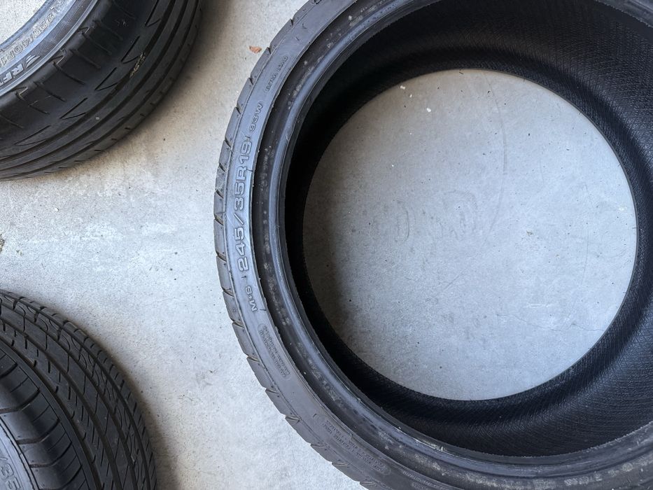 Set 4 anvelope R19 – 2x 255/40 R19 + 2x 245/35 R19