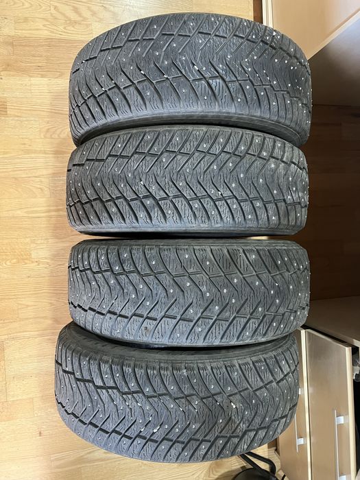 Зимние шипованные шины Yokohama iceGuard ig65 215/55/17