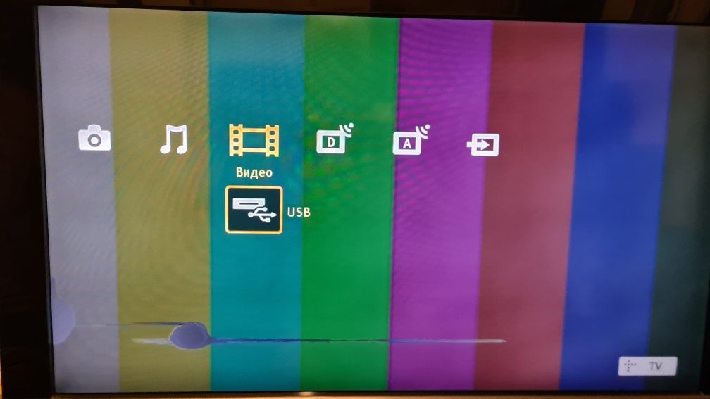 Продавам LCD TV SONY KDL-32EX401
