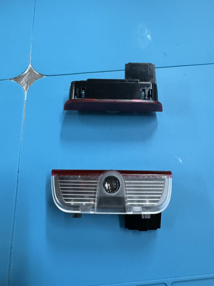 Proiector logo portiera Volkswagen