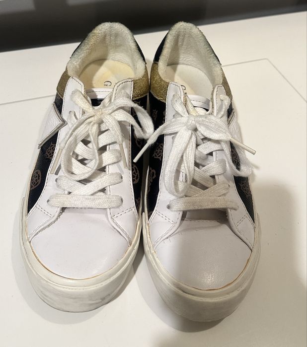 Adidasi Guess nr 38