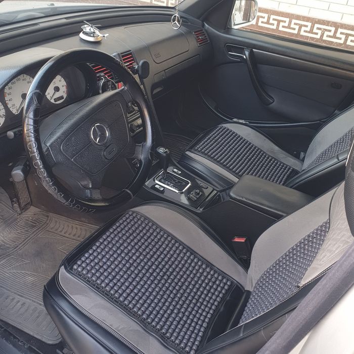 Mercedes-benz w202 c260 sotiladi
