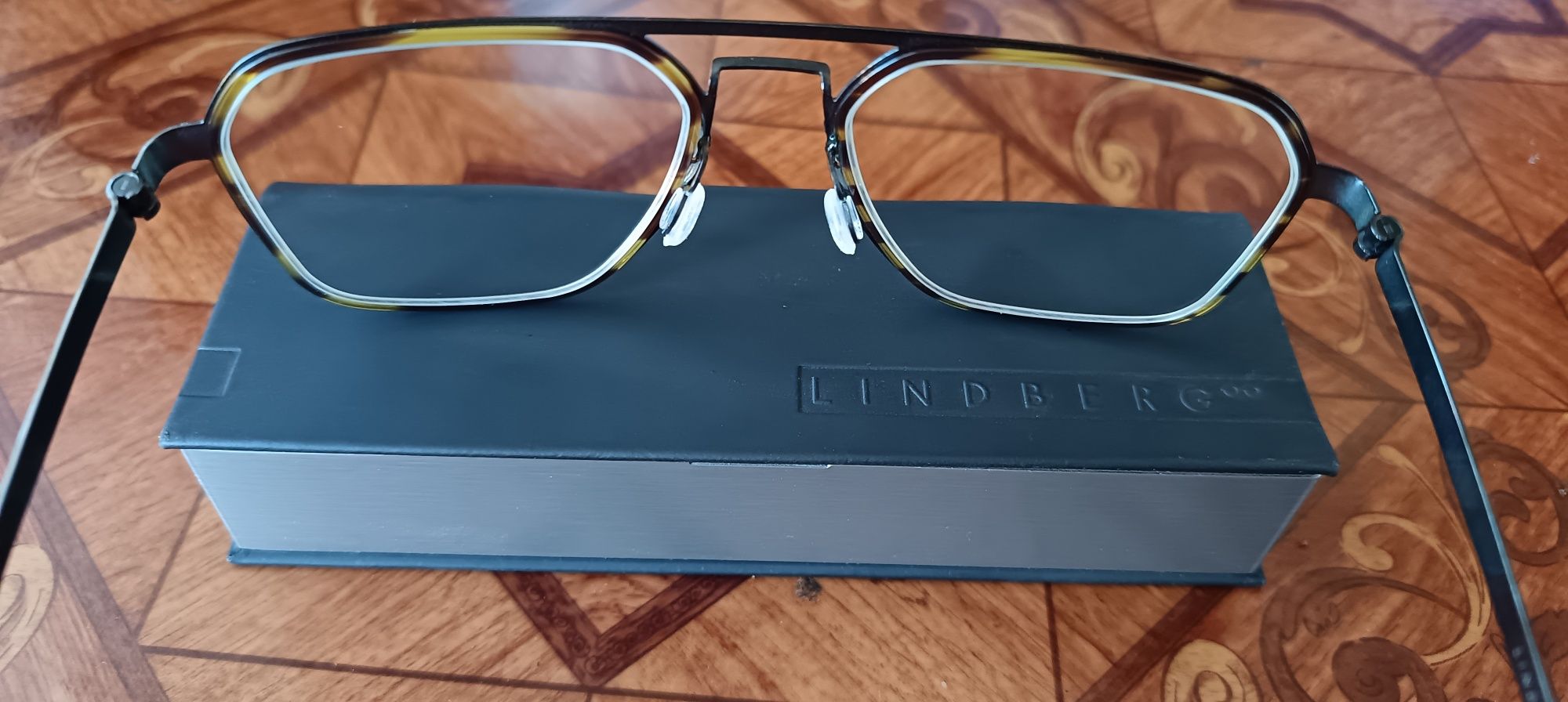 LINDBERG 9753 - Titanium