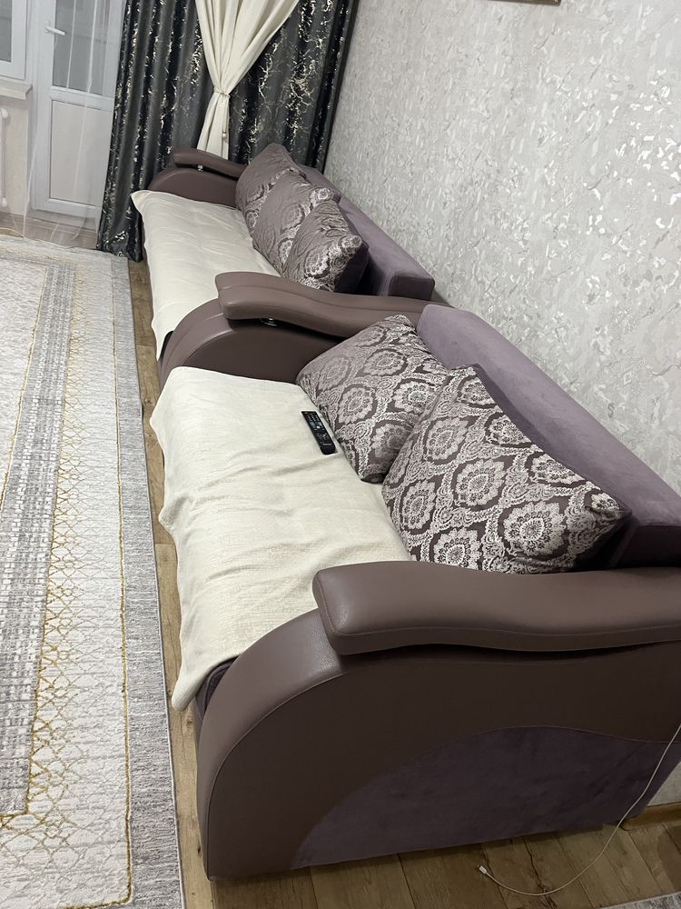 Срочно‼️Продается 3а 180 тт мягкии  уголок  2м + 1,5м  новая