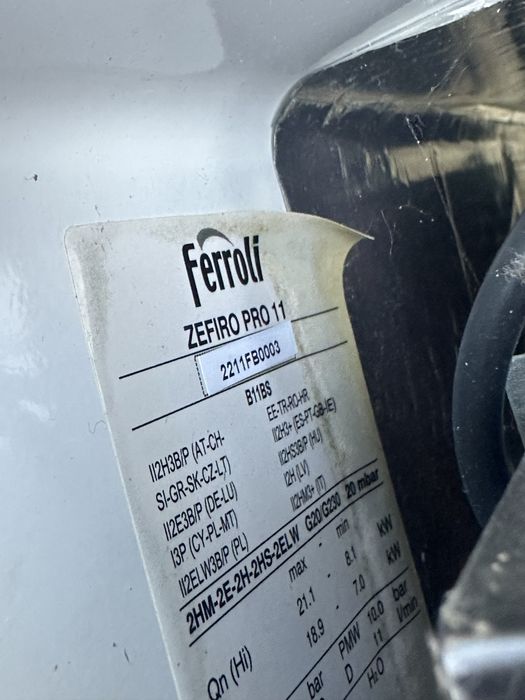 Ferolli instant pe gaz apa calda