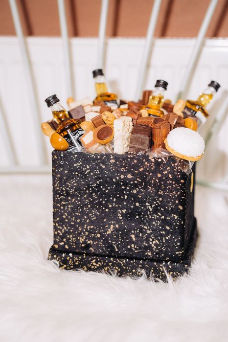 Cadouri cu dulciuri - Torturi cu dulciuri