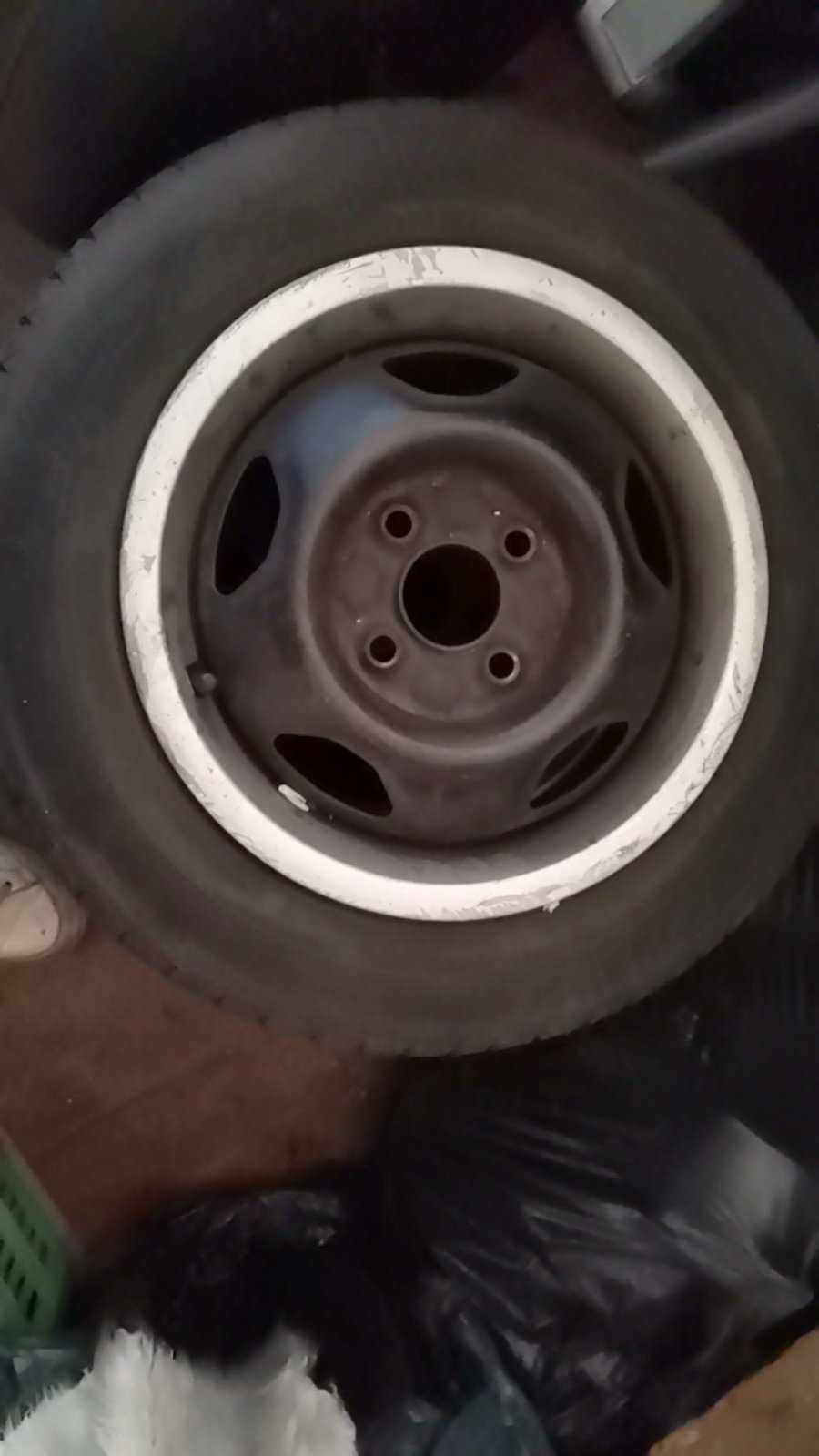 Джанти с гуми комплект и резервна гума за WV Голф 3 13 цола
