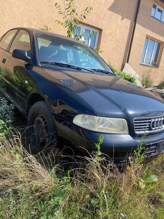 Vand Audi A4 B5 1.9 TDI PD 116CP pentru piese de schimb
