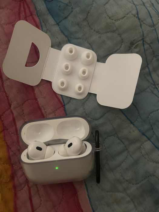 AirPods pro хорошем состояние