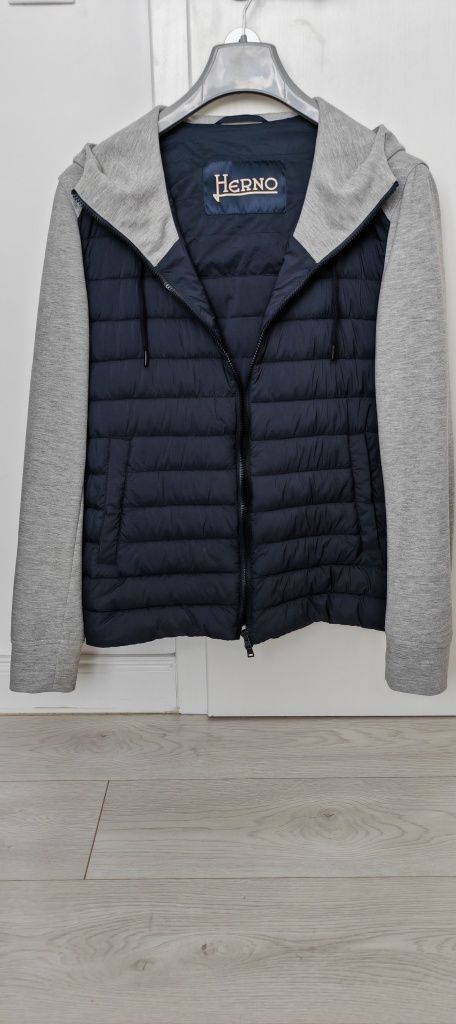 Vând geacă Herno size L