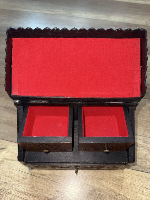 Cutie de bijutetii vintage