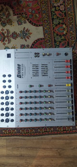 Активный микшерный пульт