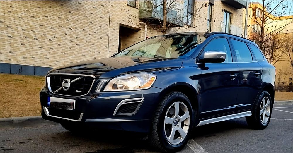 VOLVO XC60 4x4 Model R DESIGN an fabricatie 2012 2.4 D Automat