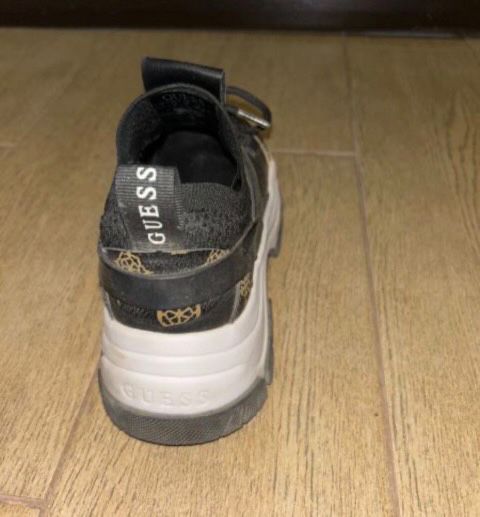 Дамски обувки Guess