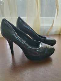 Официални дамски обувки.Черен цвят.