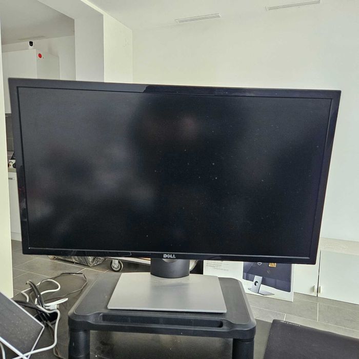 Monitor LED Dell S2817Q, 28", 4K UHD(3840 x 2160),  boxe, negru