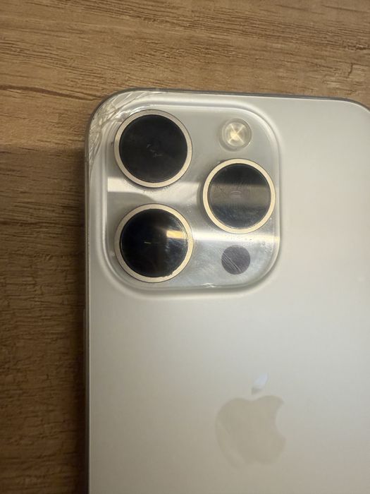 Vand iphone 15 pro 128 gb