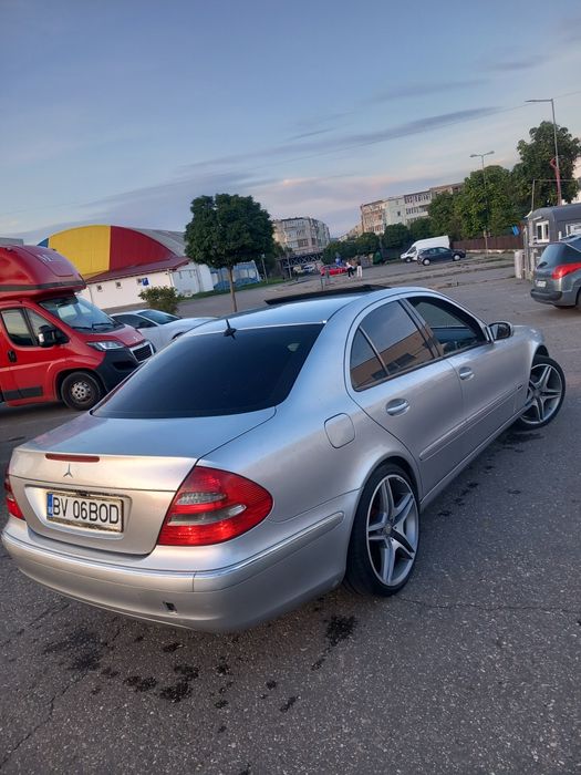 Vînd Mercedes-Benz