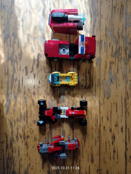 Продам конструктор LEGO .