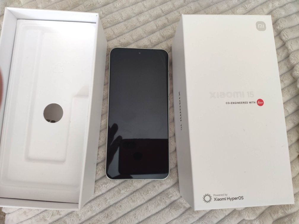 Чисто нов Xiaomi 15 Green, с  90W charge Global version,,5G