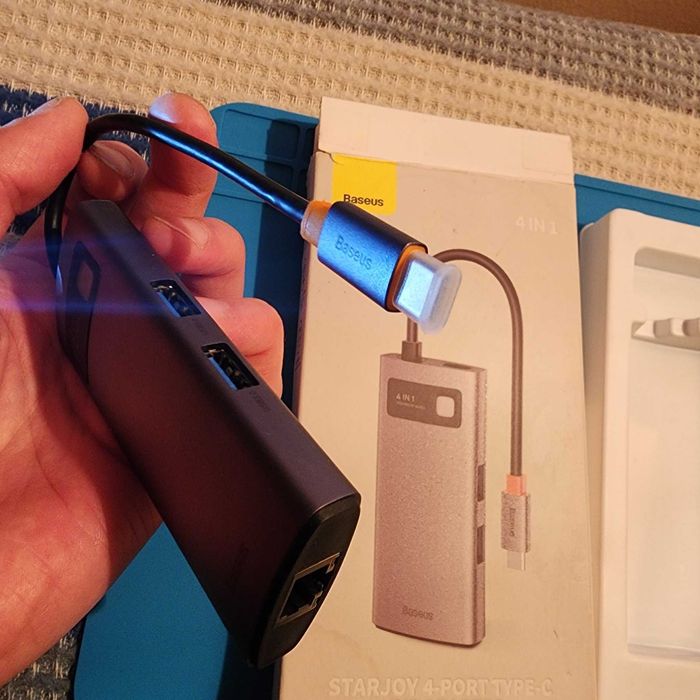 Baseus StarJoy USB-C хъб 4 в 1 + подарък диск e100 USB3.0