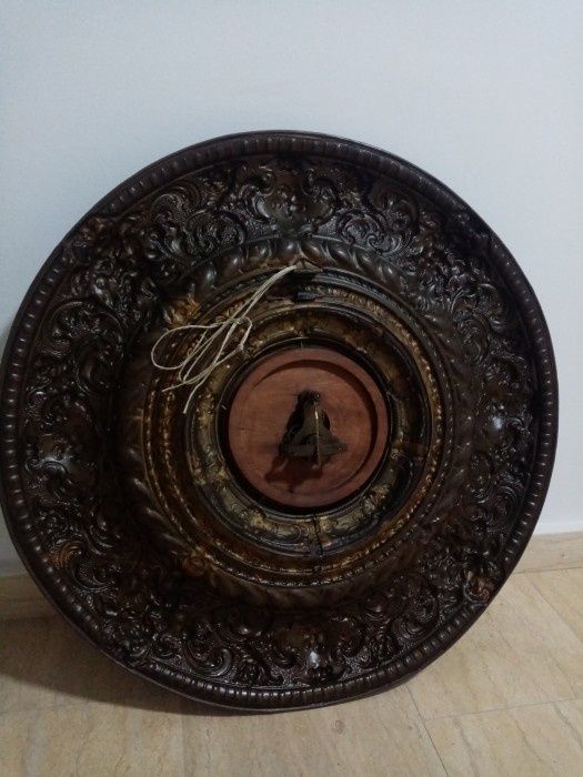 Ceas de perete antic mecanic sec 19 Lenzkirch din alama masiva lucrătu