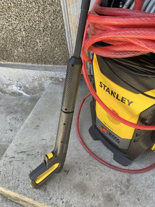 Pompă pentru spălat în stare perfectă de funcționare.