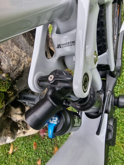 Bicicleta electrica Giant