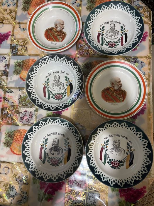 Farfurii vechi de vanzare