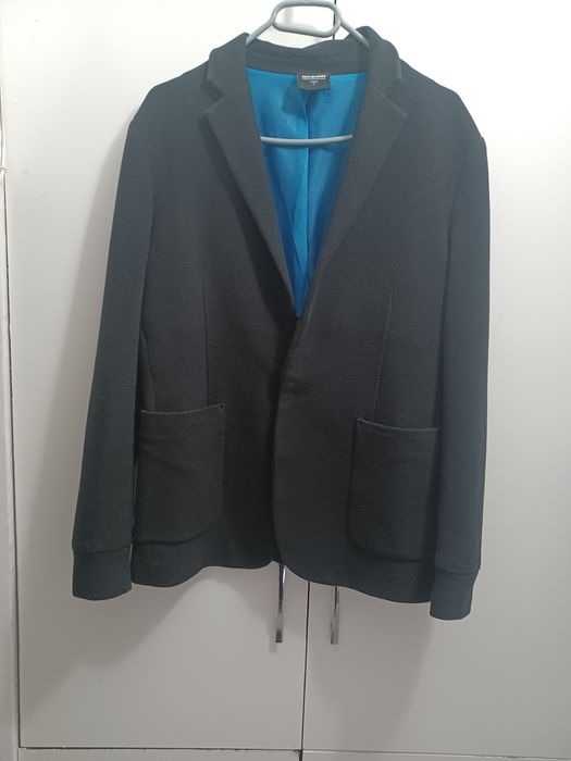 Vând   sacou   pentru   băieți.