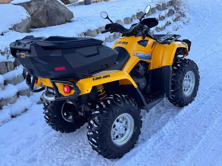Vând Can-Am outlander 800 Bombardier xt
