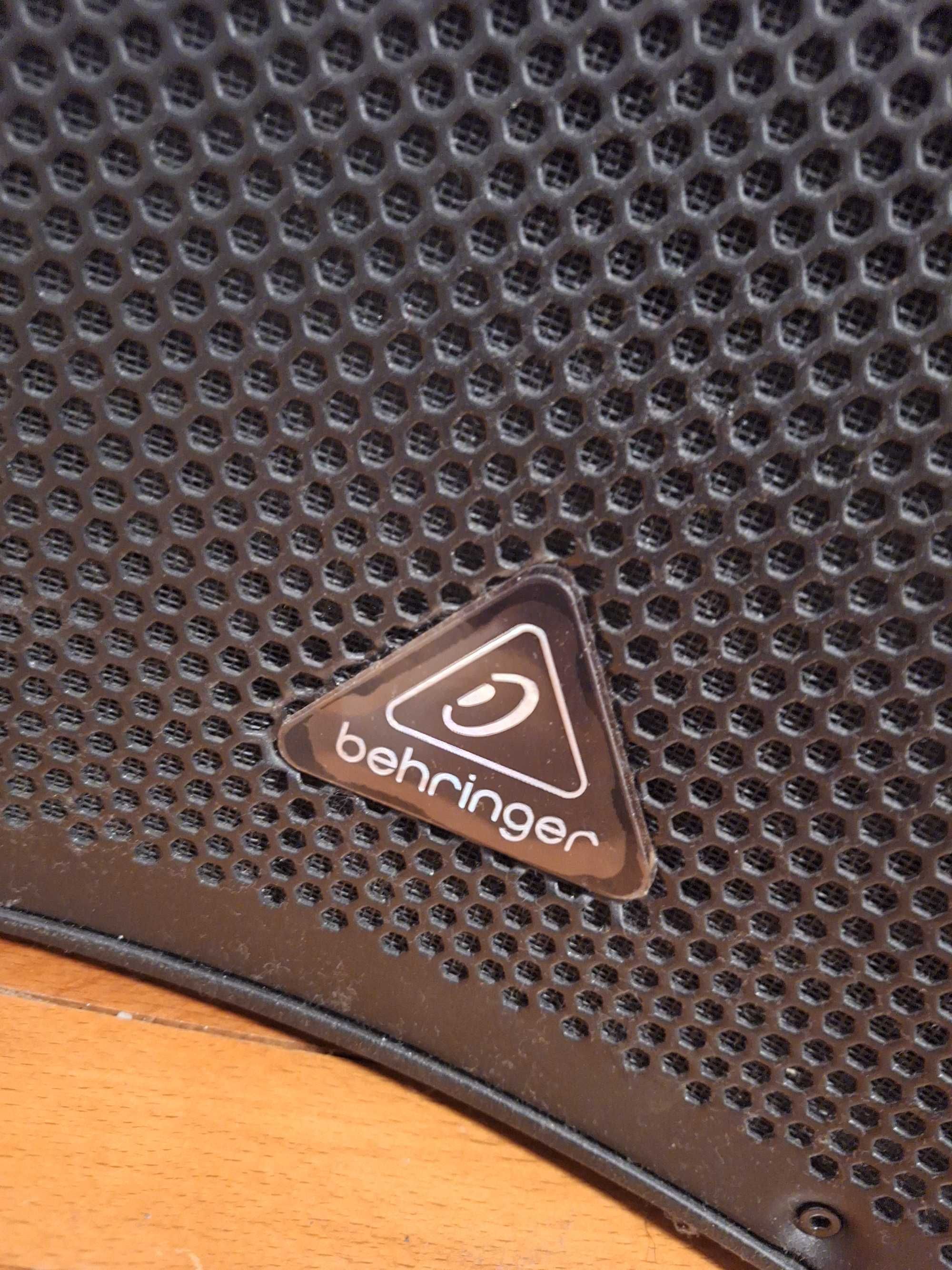 Boxa activa BEHRINGER DR110DSP