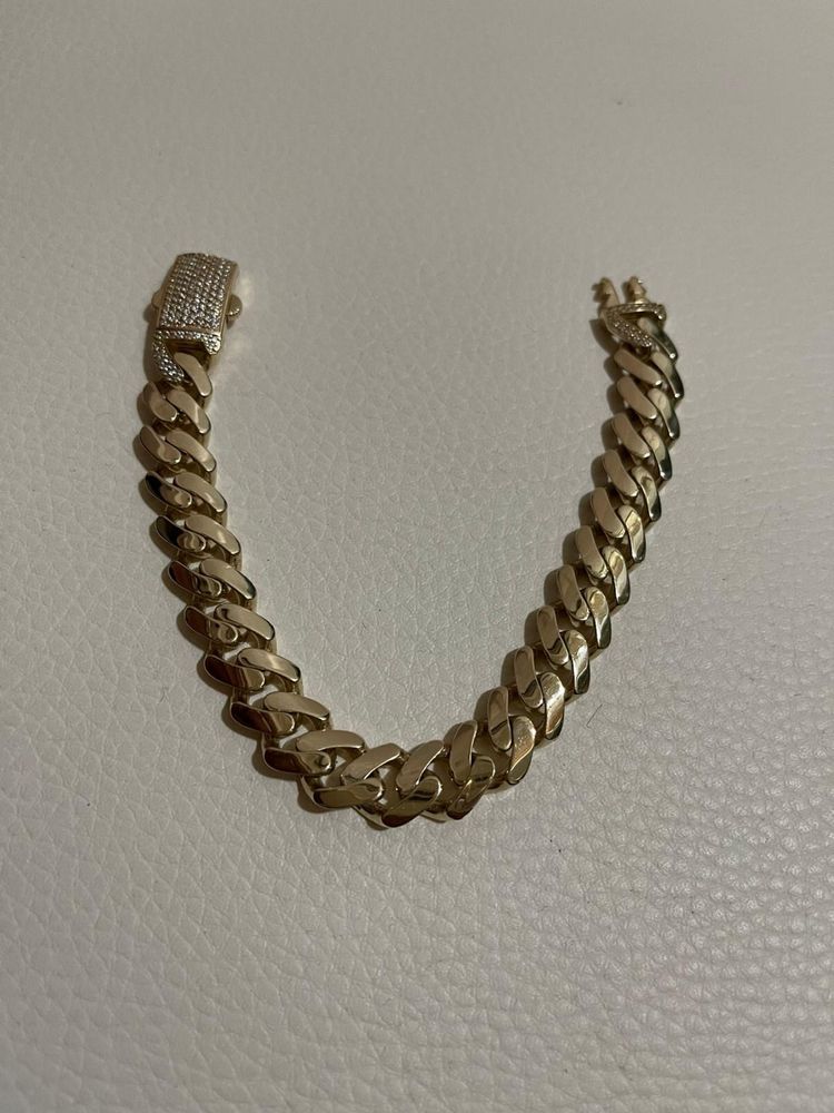 Bratara aur 14k, model cuban