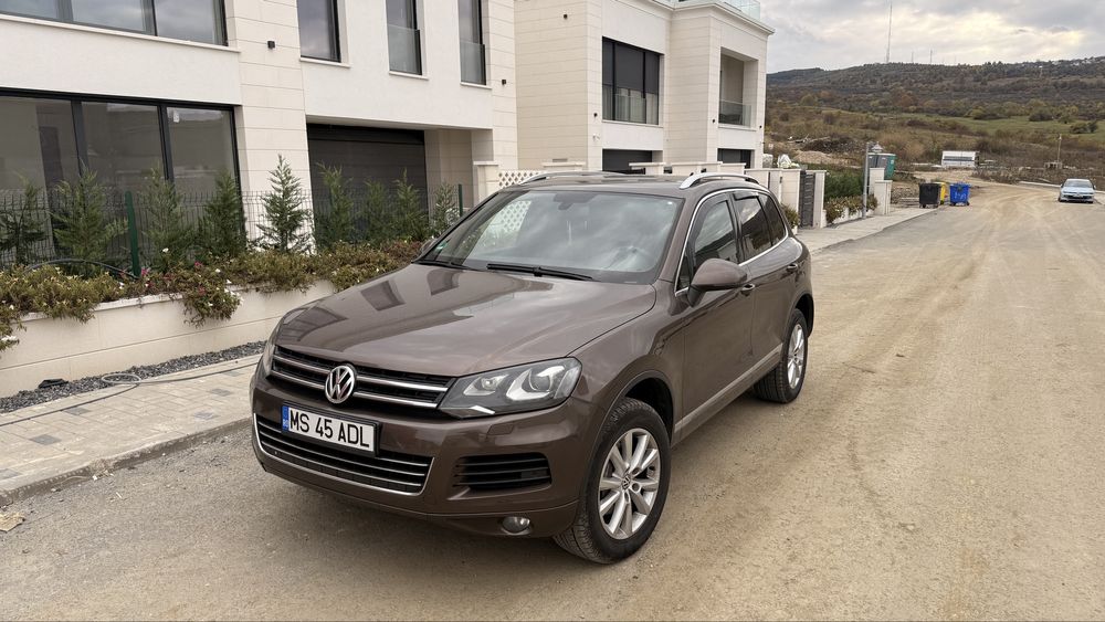 VOLKSWAGEN Touareg / Stare foarte buna / Cauciucuri noi de iarna