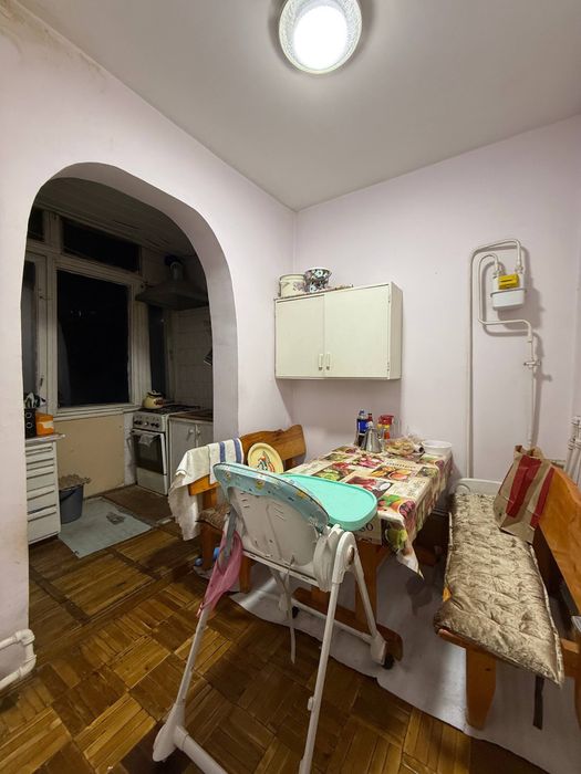 Юнусабод 2.кв 2/4/4 54.квадрат Срочно квартира