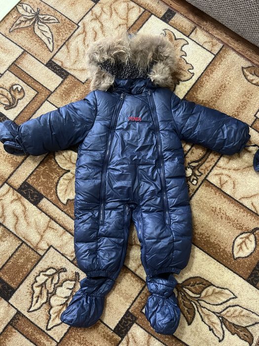 Продам зимний детский комбинезон