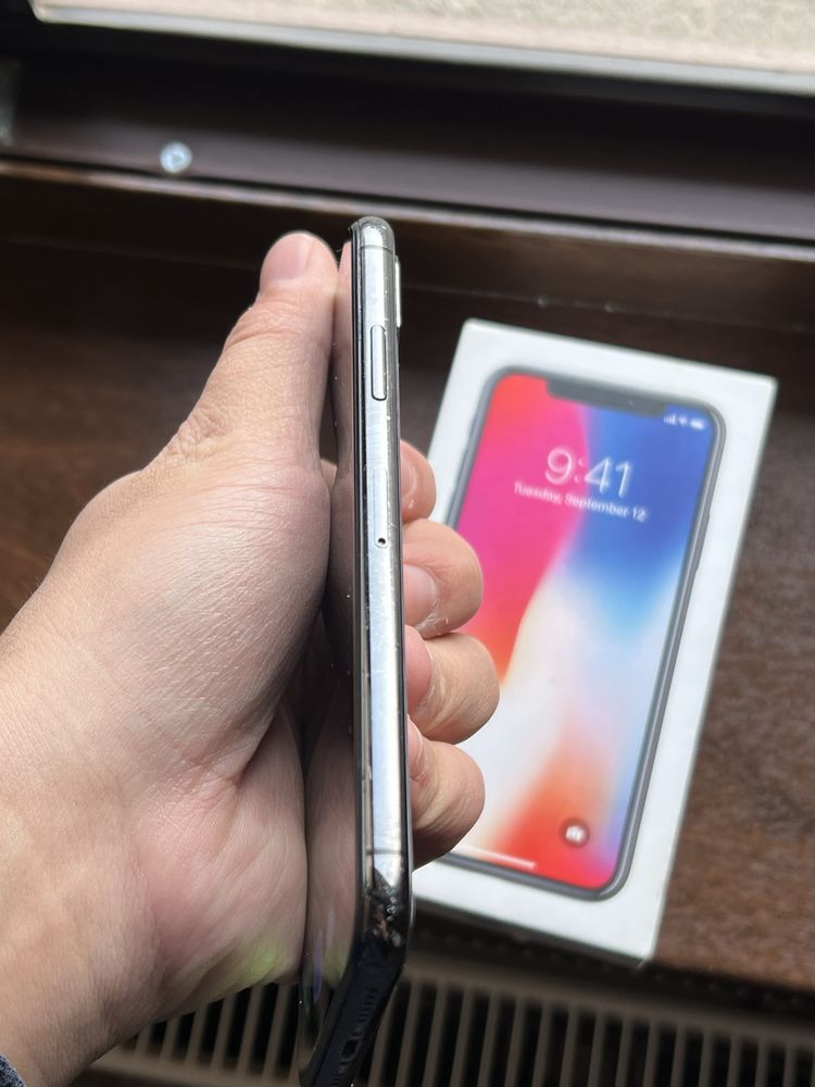 Iphone X sotladi srochna karobka dakument bor maza qp tutasla