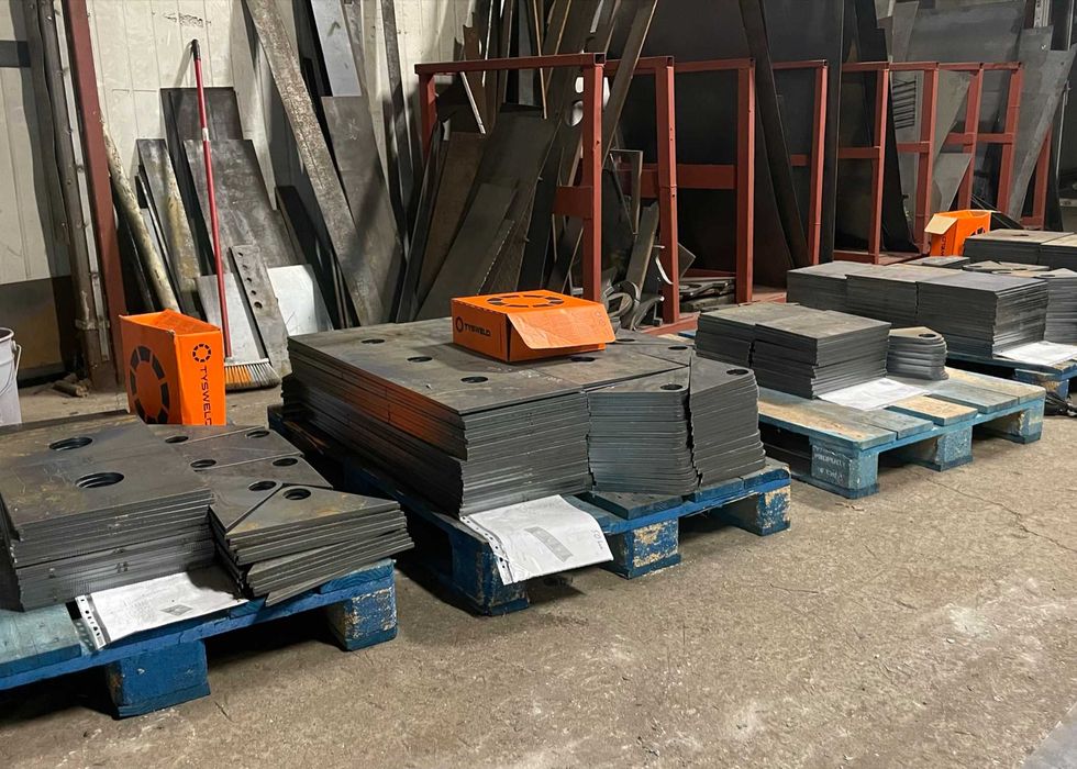 Placi metalice si gusee pentru hale metalice - debitare pana la 35mm