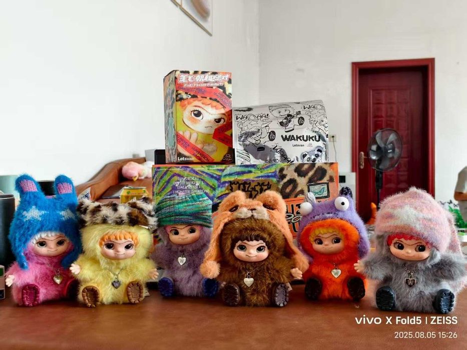 Детские игрушки WAKUKU и LABUBU.