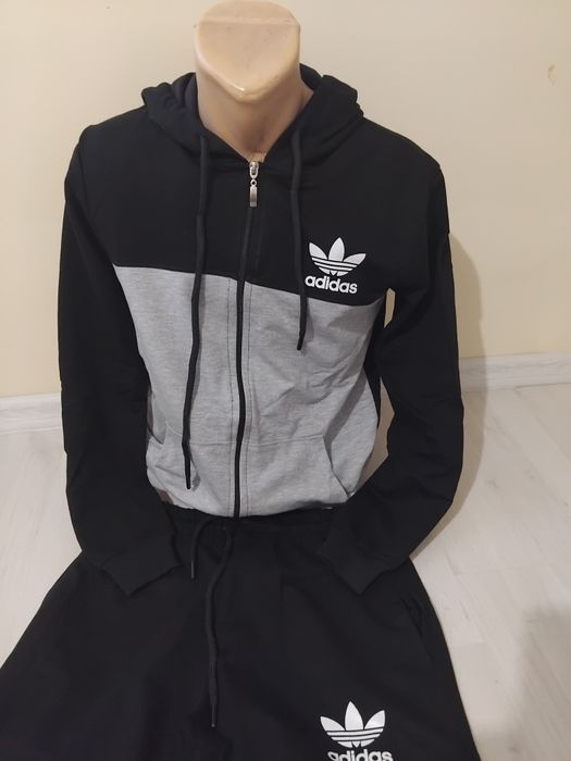 Trening baieti Adidas.